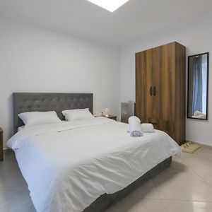 Kamer met een Queen Size Bed